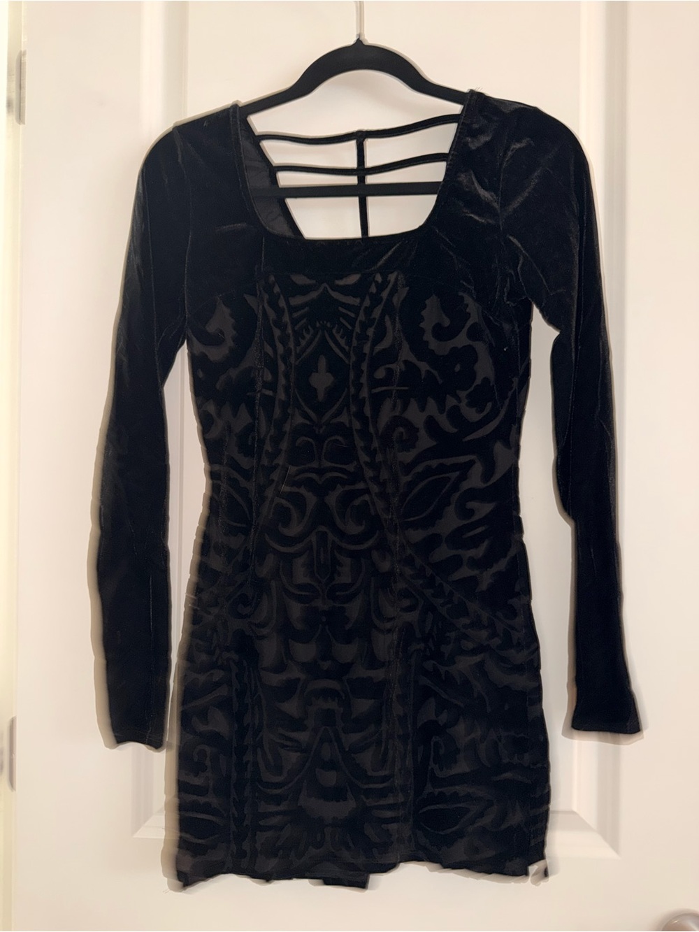 Free People Long Sleeve Black Velvet Patterned Women’s Dress